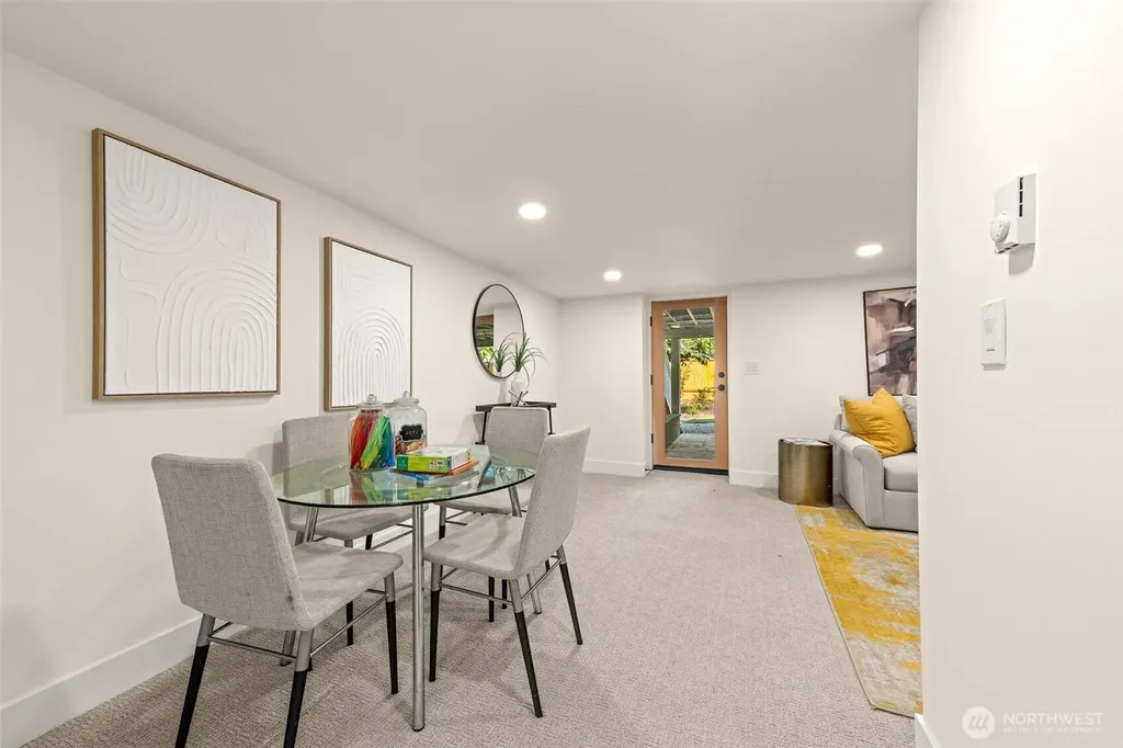520 30th Avenue E Seattle WA 98112