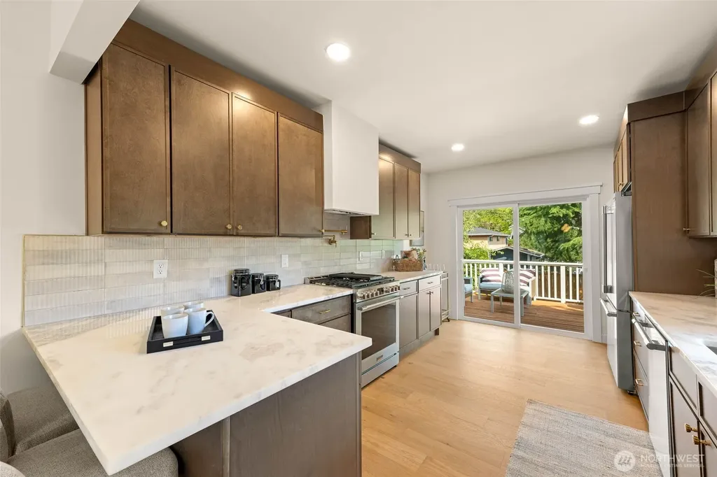 520 30th Avenue E Seattle WA 98112