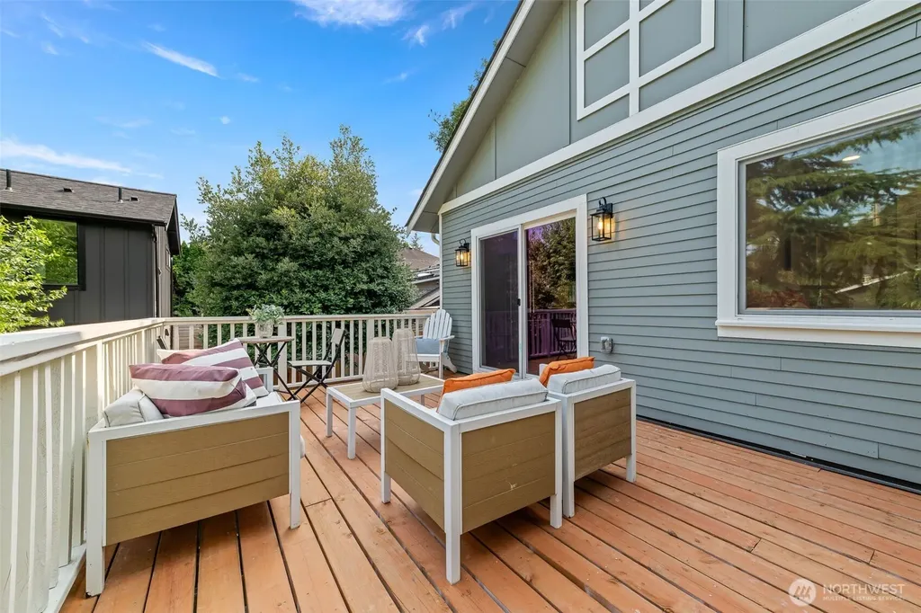 520 30th Avenue E Seattle WA 98112