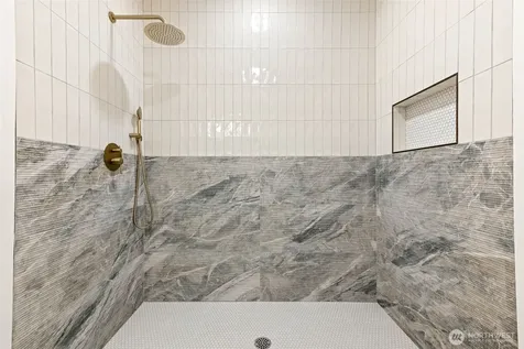 520 30th Avenue E Seattle WA 98112