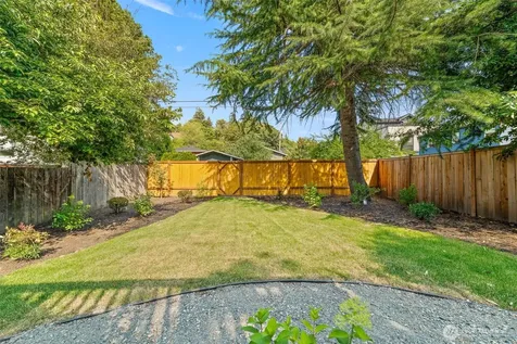 520 30th Avenue E Seattle WA 98112