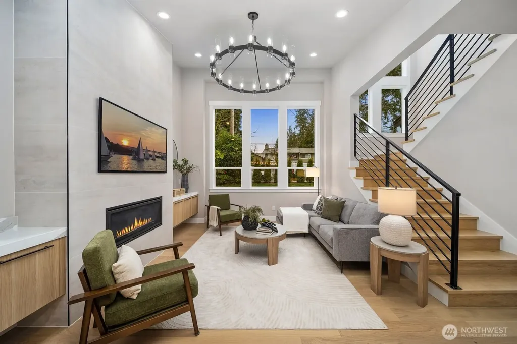 5014 114th Avenue NE Kirkland WA 98033