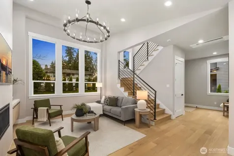 5014 114th Avenue NE Kirkland WA 98033