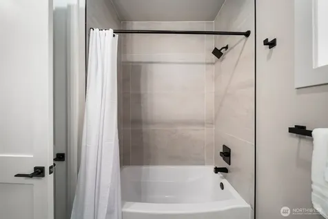 5014 114th Avenue NE Kirkland WA 98033