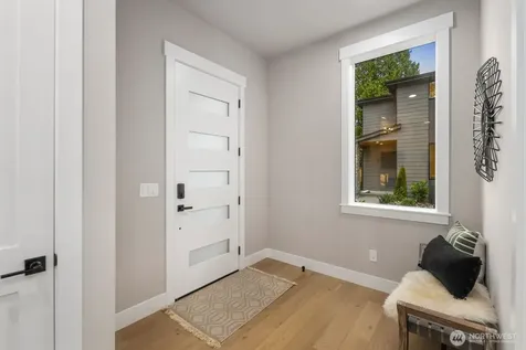 5014 114th Avenue NE Kirkland WA 98033
