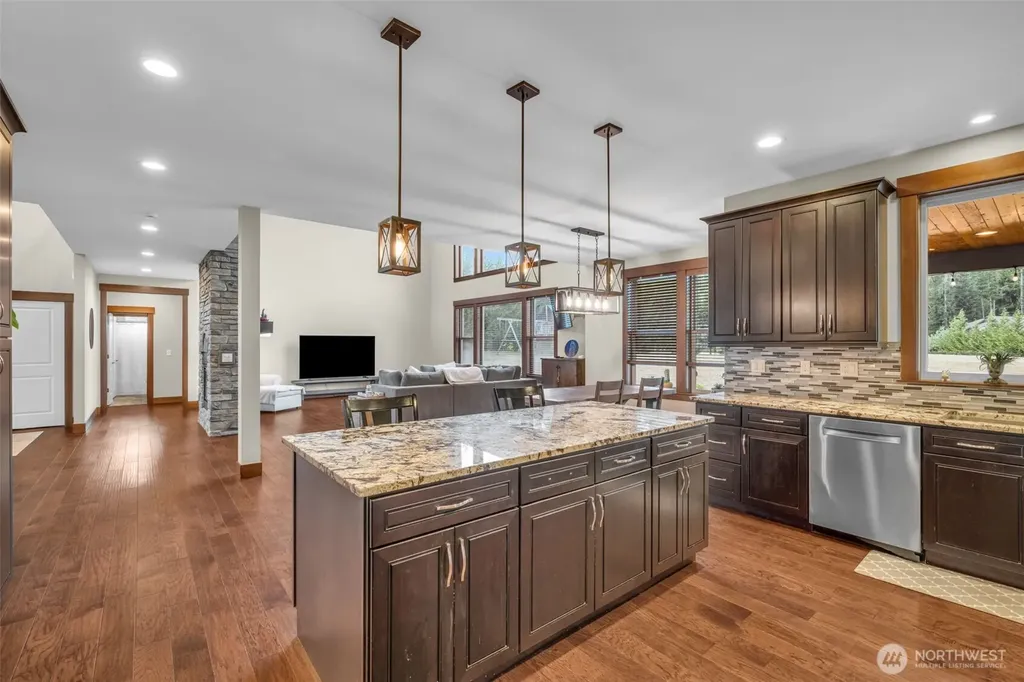 13709 110th Street NE Lake Stevens WA 98258