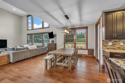 13709 110th Street NE Lake Stevens WA 98258