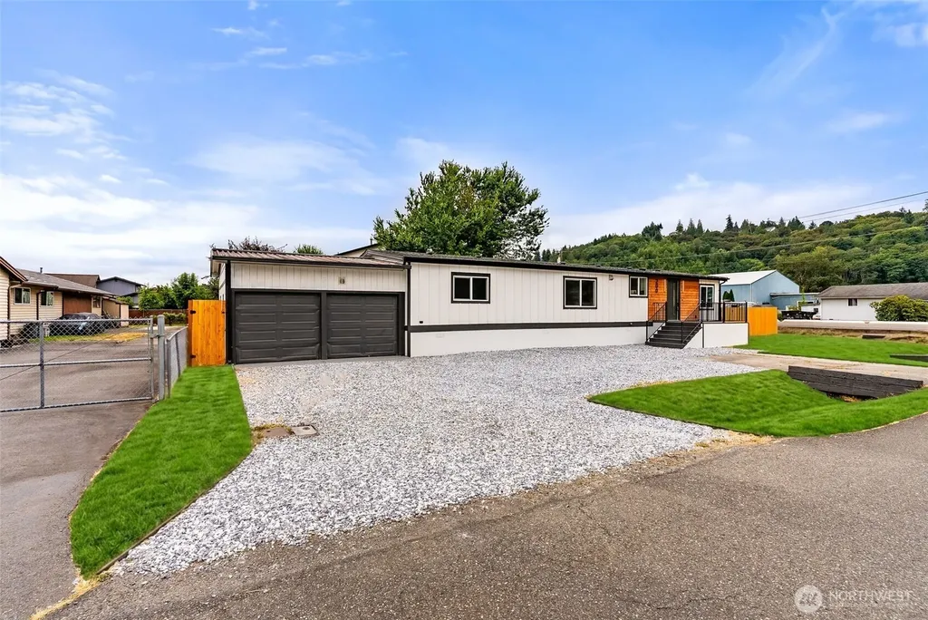 200 10th Avenue N Algona WA 98001
