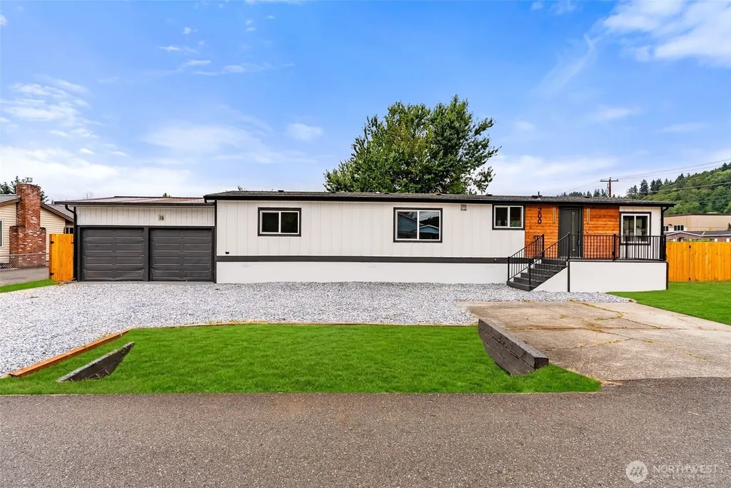 200 10th Avenue N Algona WA 98001
