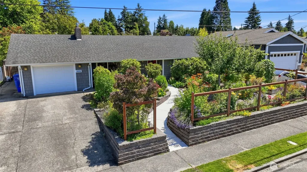 1323 N Heatherwood E Tacoma WA 98406