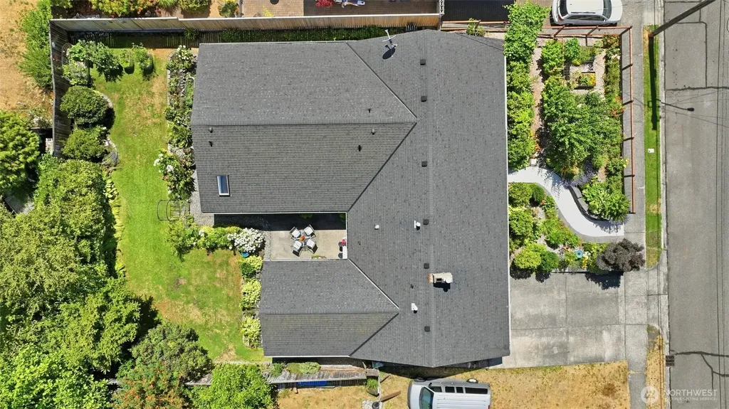 1323 N Heatherwood E Tacoma WA 98406