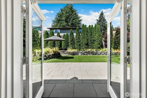 8623 30th Avenue NE Seattle WA 98115
