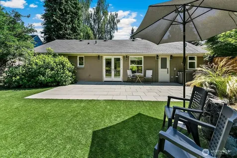 8623 30th Avenue NE Seattle WA 98115