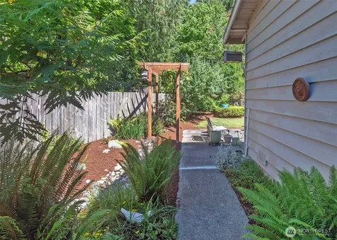 8821 221st Place SW Edmonds WA 98026