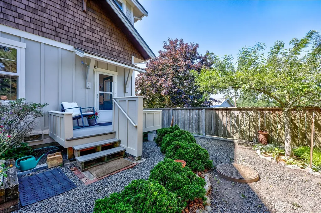 350 Castellano Way Port Townsend WA 98368