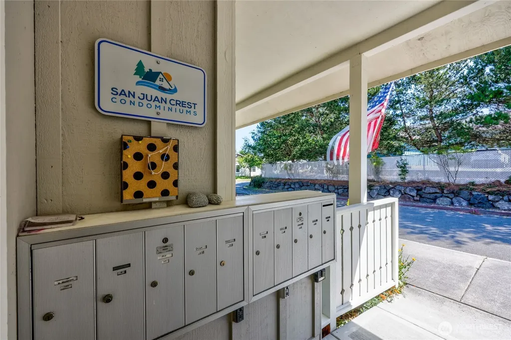 350 Castellano Way Port Townsend WA 98368