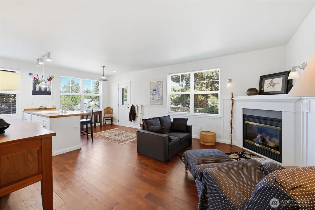 350 Castellano Way Port Townsend WA 98368