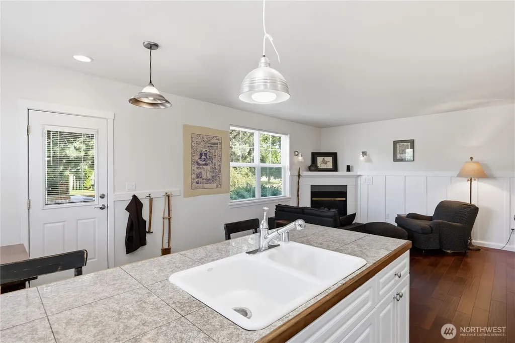 350 Castellano Way Port Townsend WA 98368
