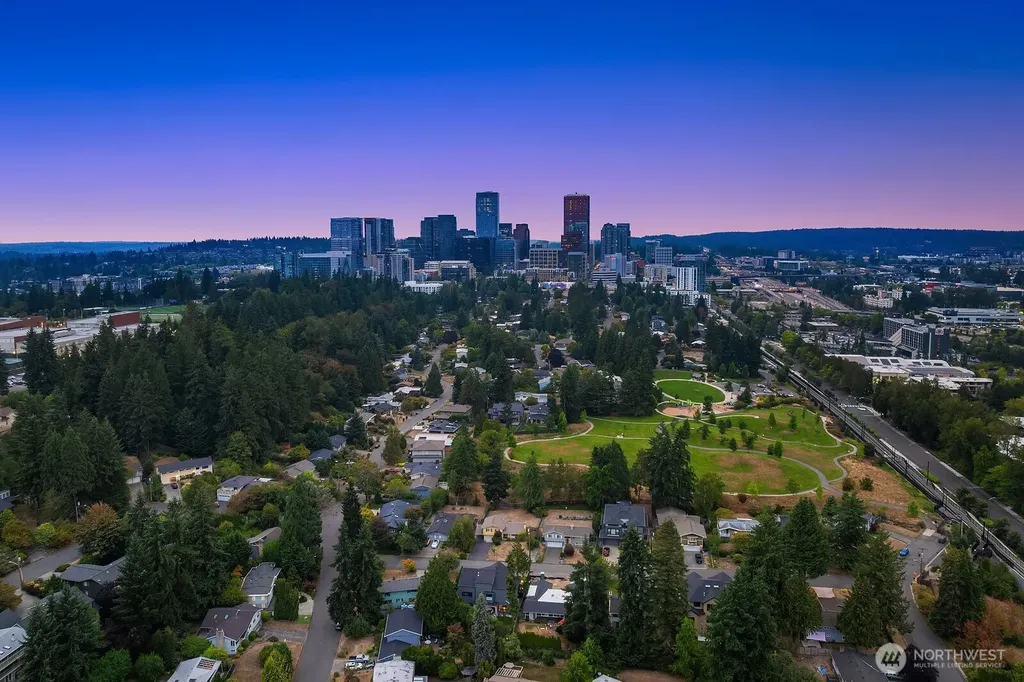 909 110th Avenue SE Bellevue WA 98004