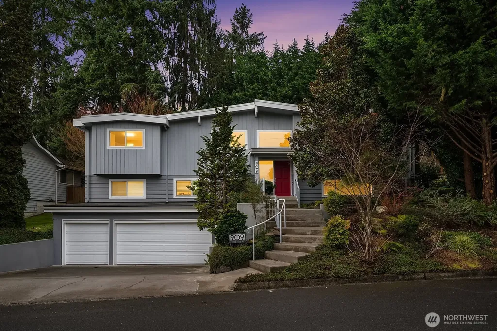 909 110th Avenue SE Bellevue WA 98004