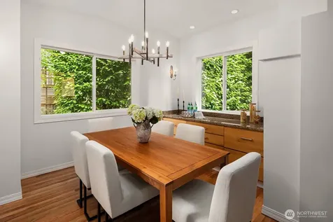 909 110th Avenue SE Bellevue WA 98004