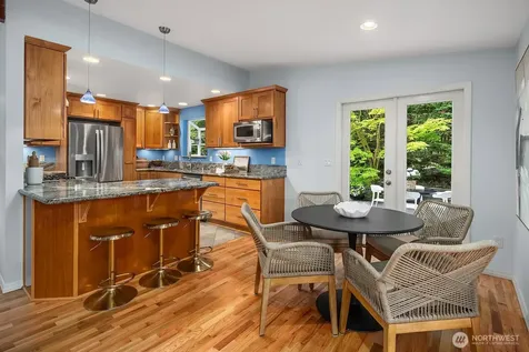 909 110th Avenue SE Bellevue WA 98004