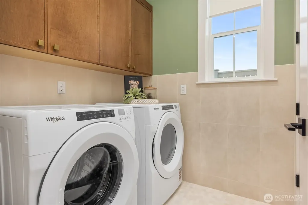 34225 Buckeye Avenue SE Black Diamond WA 98010