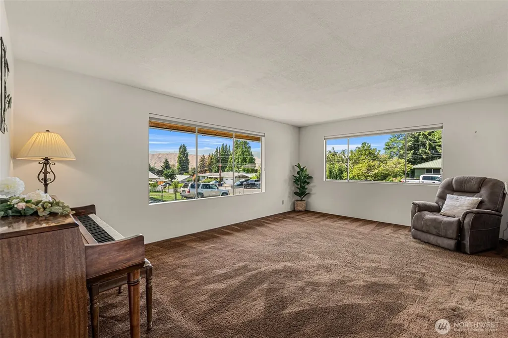 783 N Keller Avenue East Wenatchee WA 98802