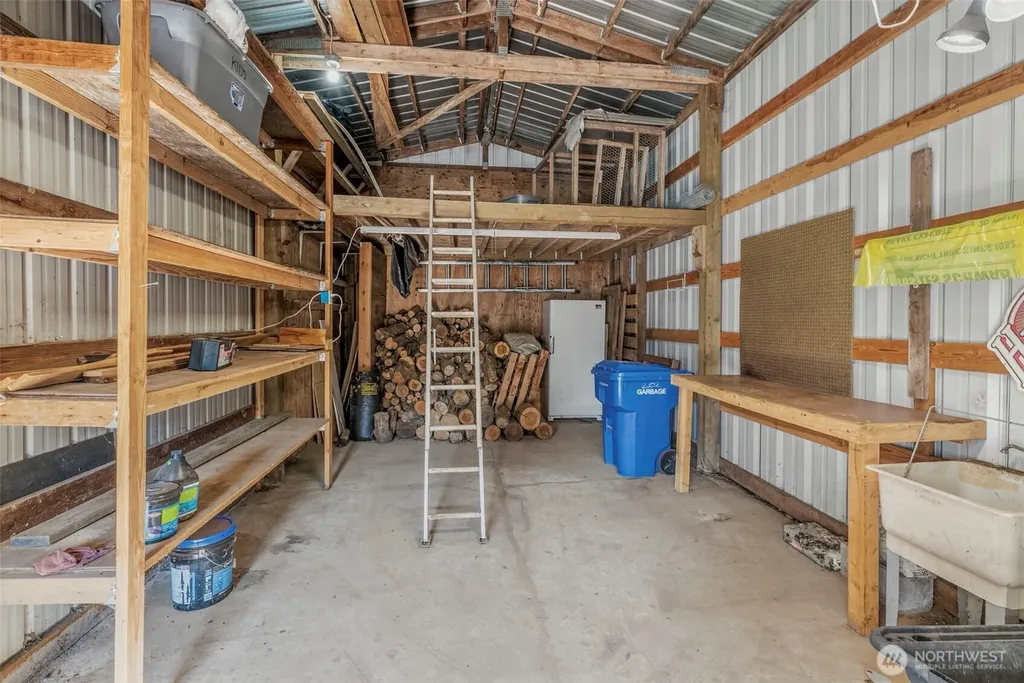 202 Waters Road Castle Rock WA 98611
