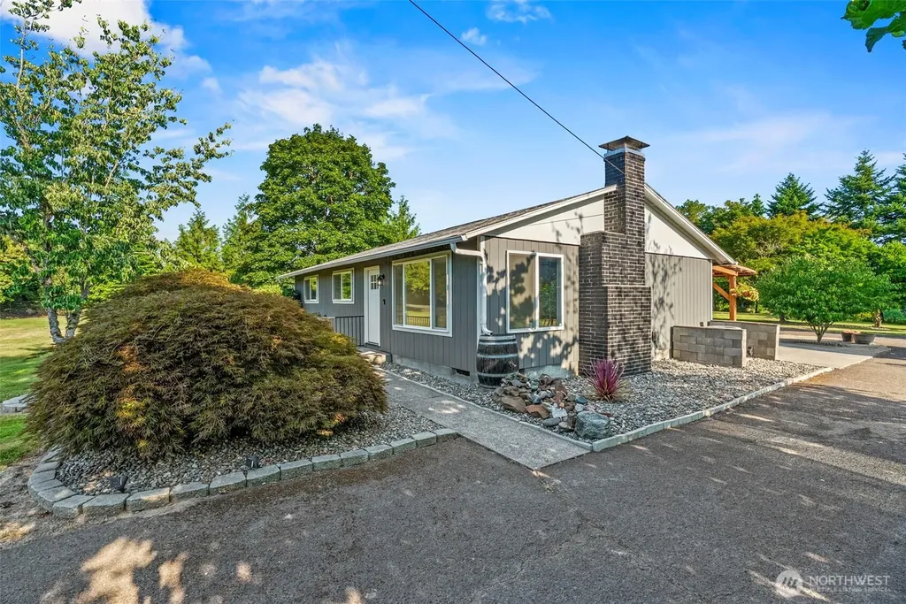 202 Waters Road Castle Rock WA 98611