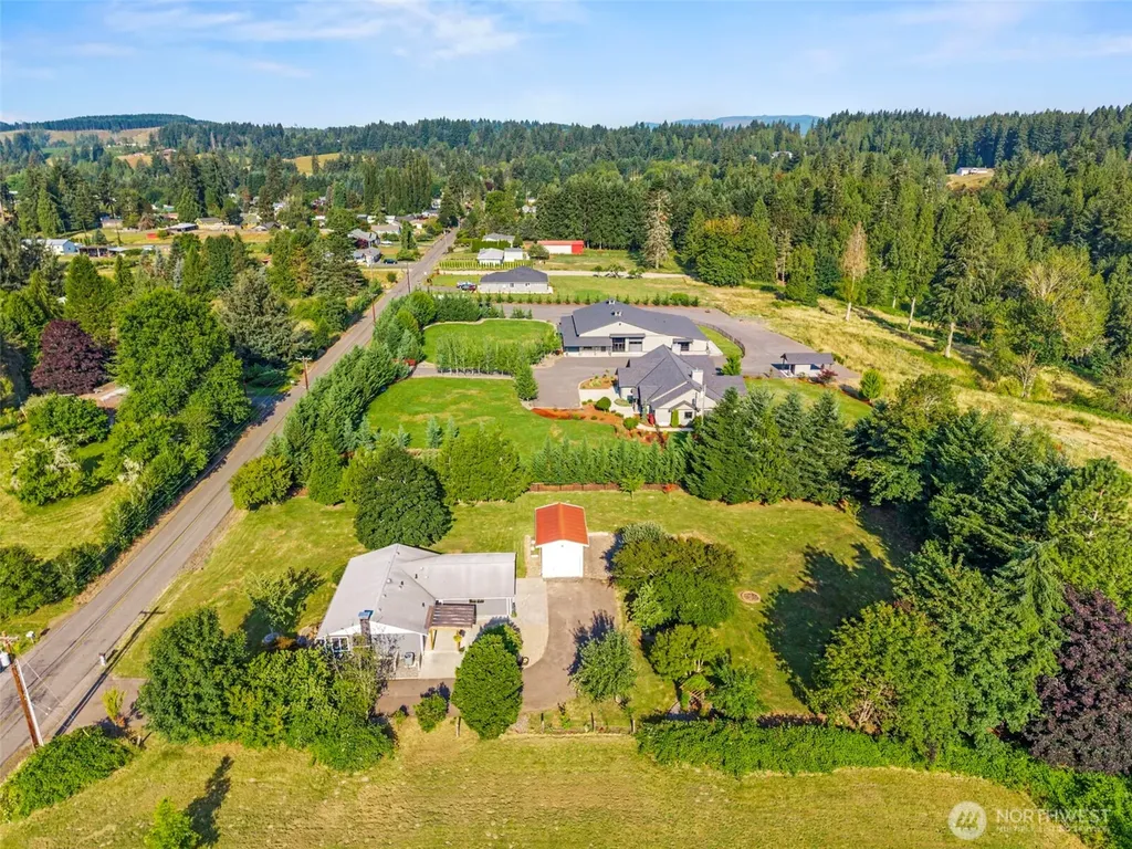 202 Waters Road Castle Rock WA 98611