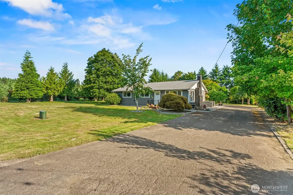 202 Waters Road Castle Rock WA 98611