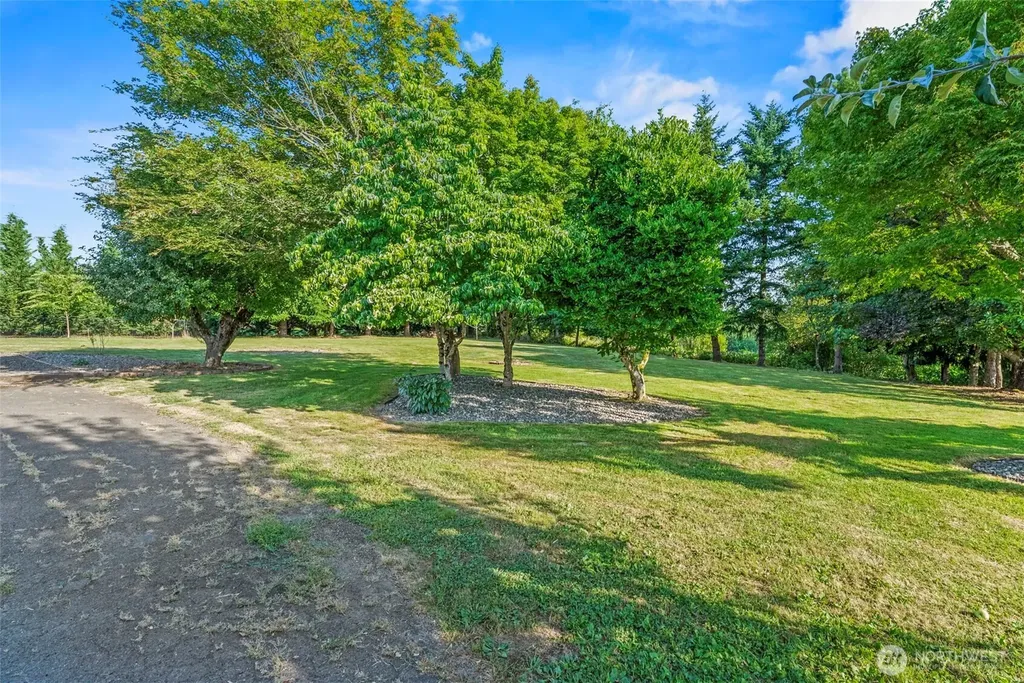 202 Waters Road Castle Rock WA 98611