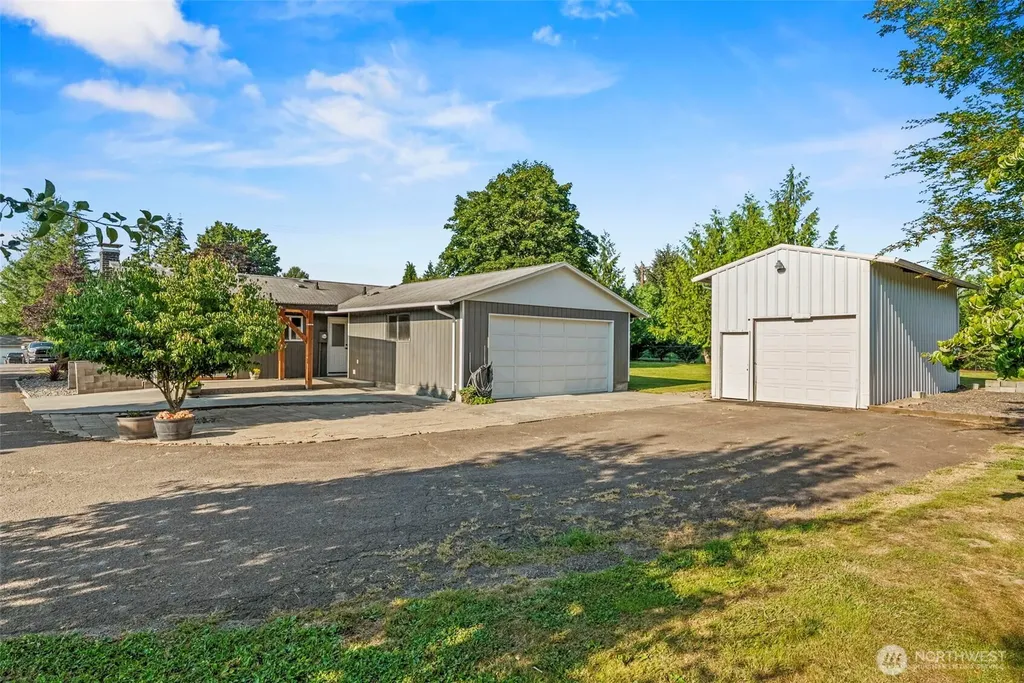 202 Waters Road Castle Rock WA 98611