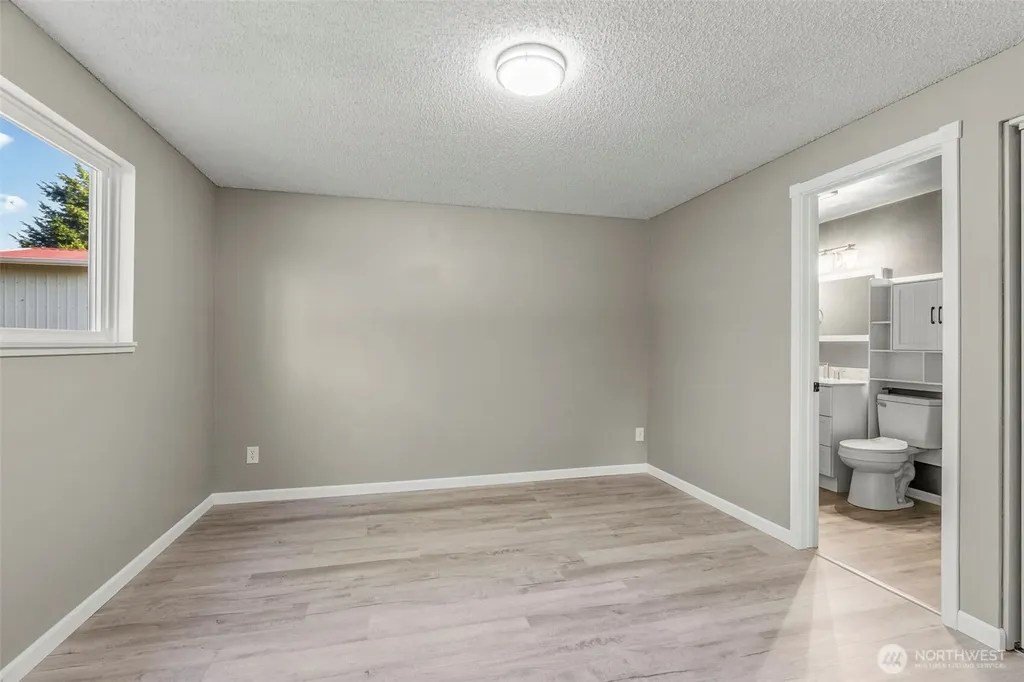 202 Waters Road Castle Rock WA 98611