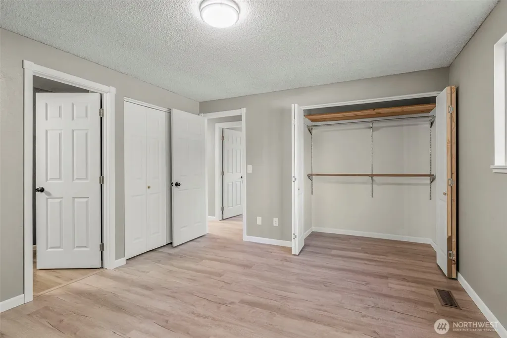 202 Waters Road Castle Rock WA 98611