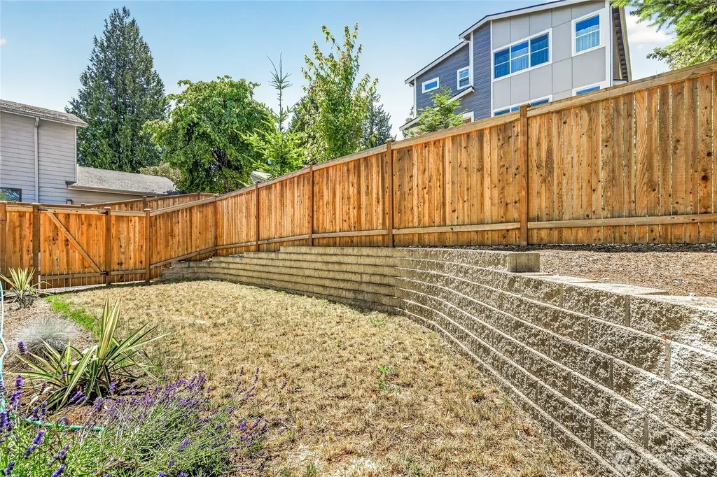 17051 8th Avenue NE Shoreline WA 98155