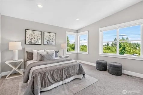 17051 8th Avenue NE Shoreline WA 98155