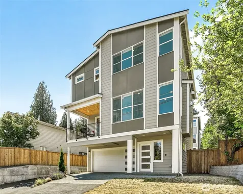 17051 8th Avenue NE Shoreline WA 98155