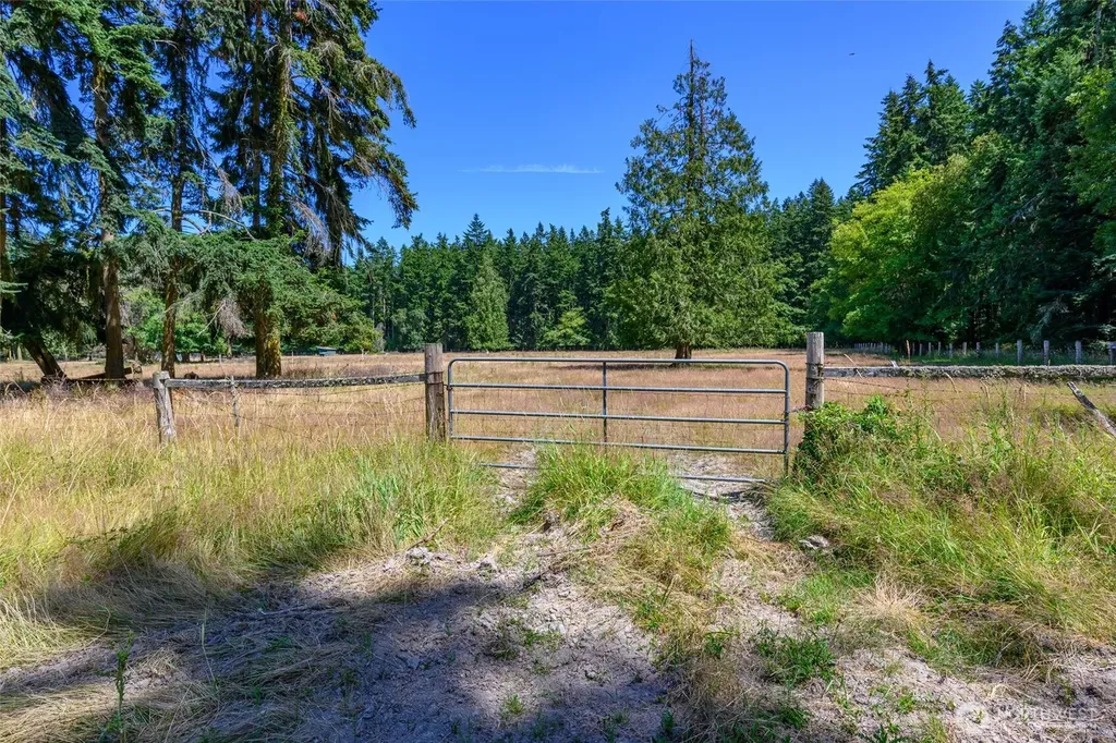 347 Jacobs Road Coupeville WA 98239