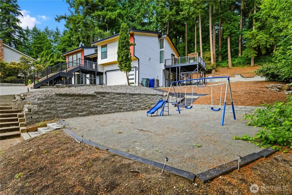 2140 192nd Avenue SE Renton WA 98075