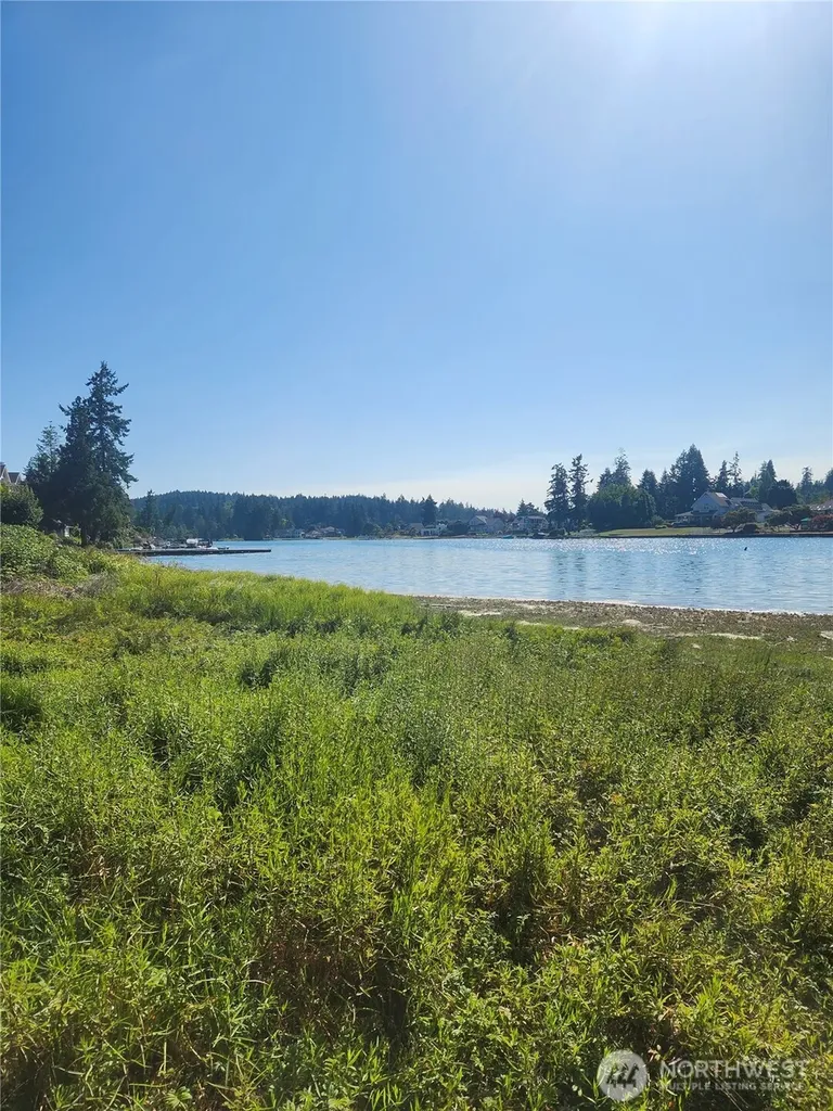 7930 Ray Nash Drive NW Gig Harbor WA 98335