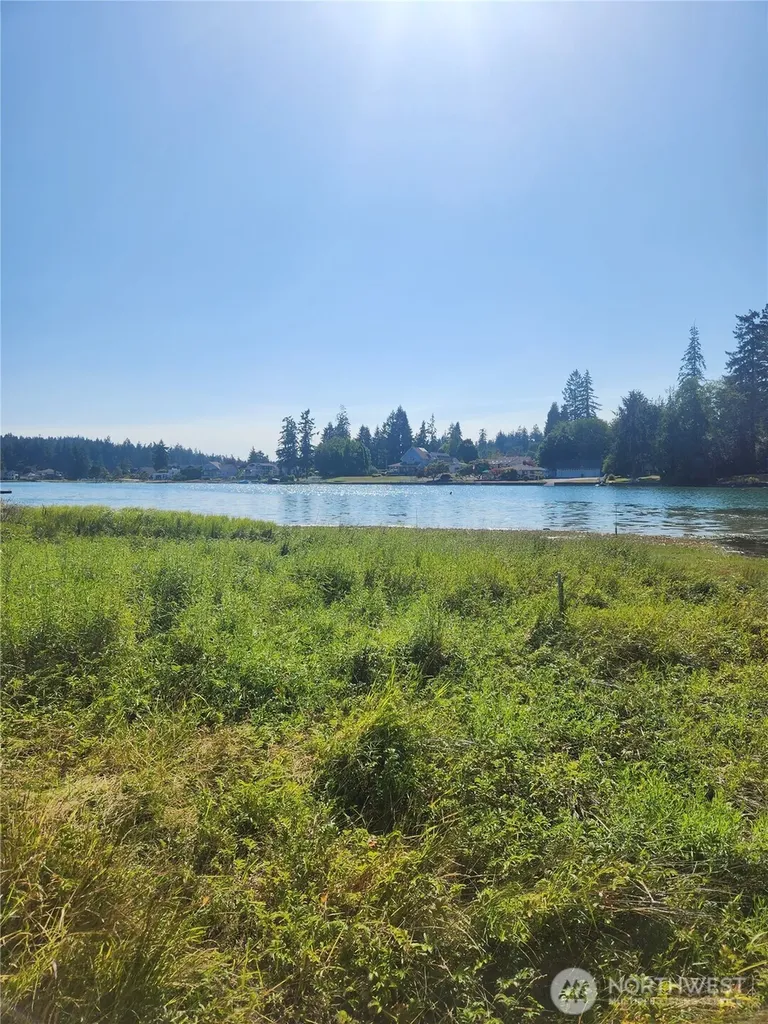 7930 Ray Nash Drive NW Gig Harbor WA 98335