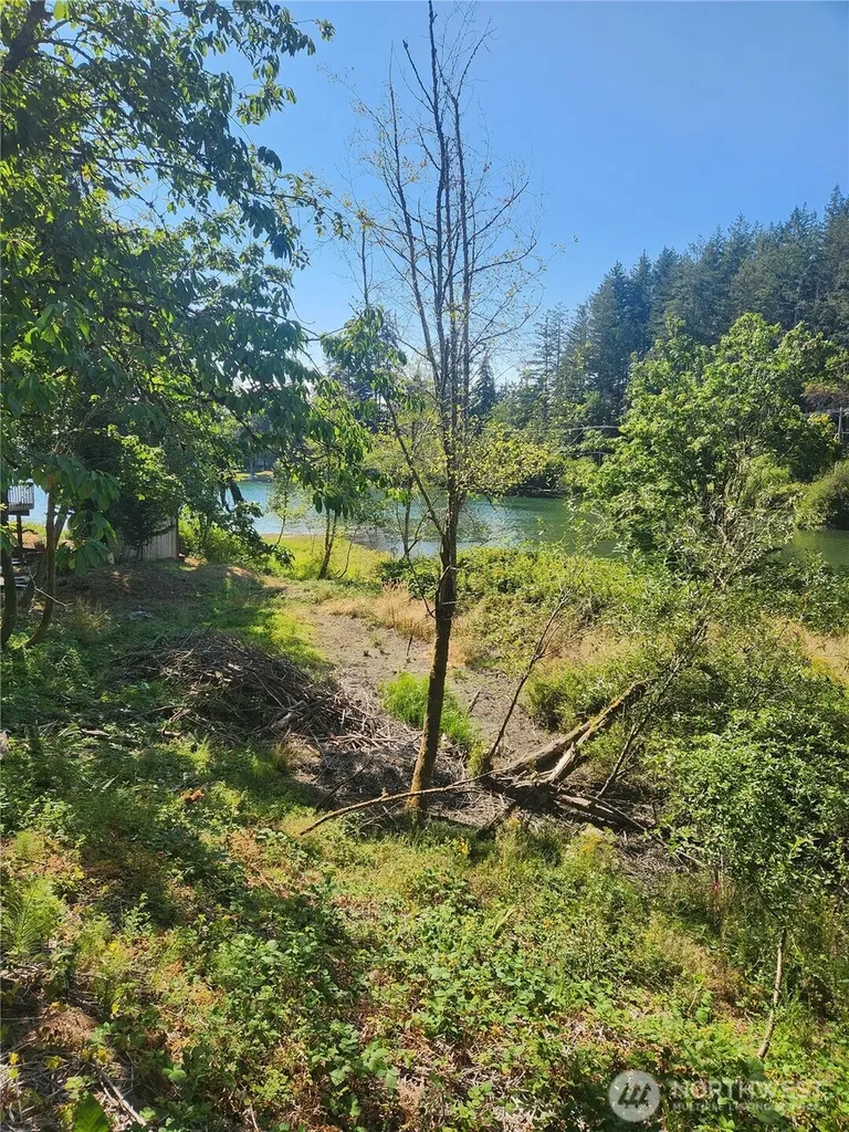7930 Ray Nash Drive NW Gig Harbor WA 98335
