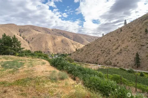 5058 Mills Canyon Road Entiat WA 98822