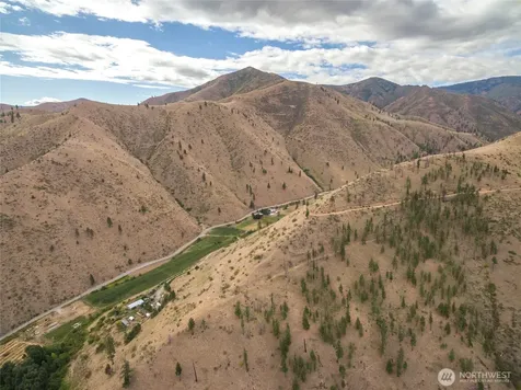 5058 Mills Canyon Road Entiat WA 98822