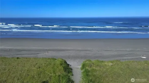 1501 Beach Glass Lane Westport WA 98595