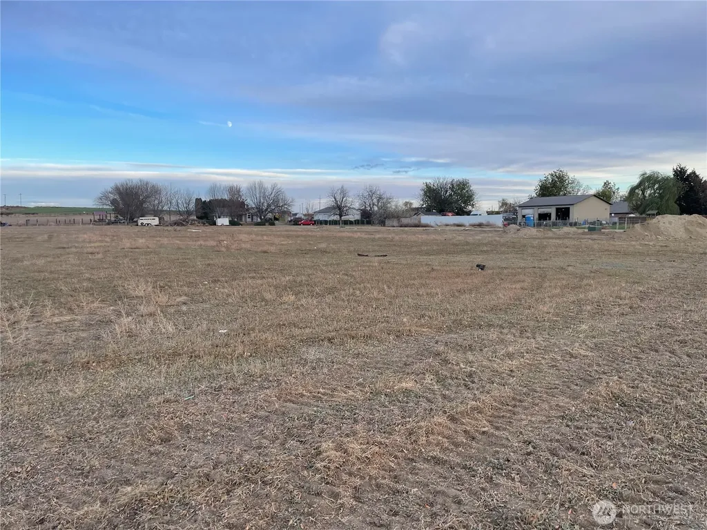 4406 Clyde Circle Sunnyside WA 98944