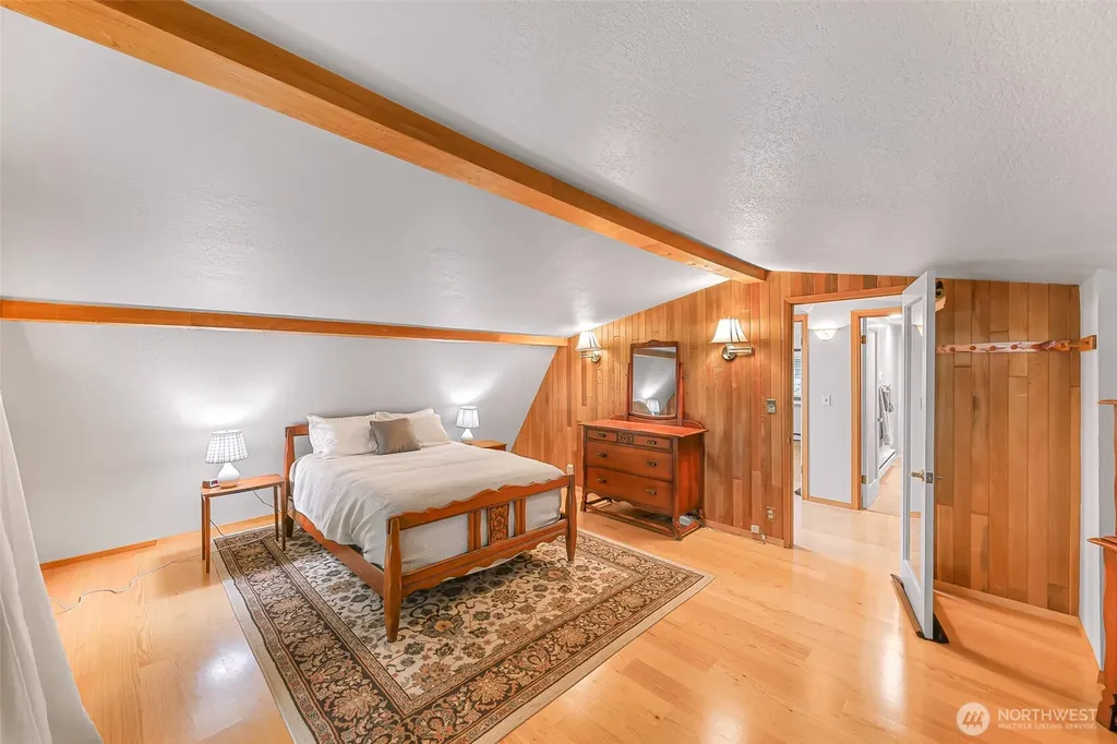 1207 Beach Avenue Lummi Island WA 98262