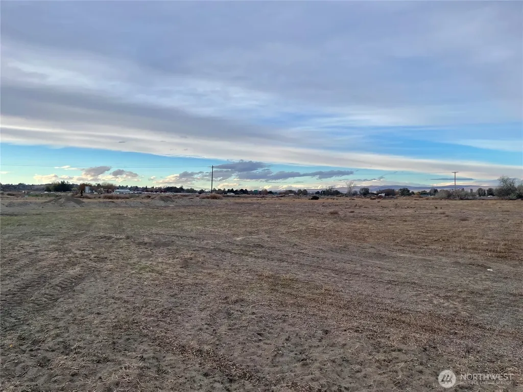 4412 Clyde Circle Sunnyside WA 98944